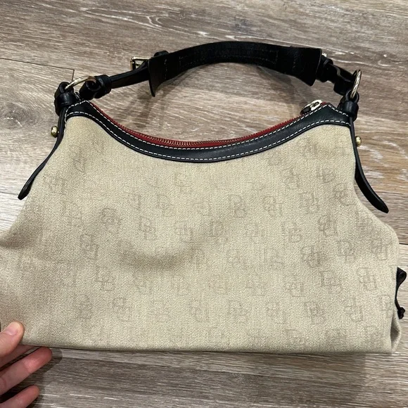 Dooney & Bourke Beige and Black Shoulder Bag - Picture 9 of 16